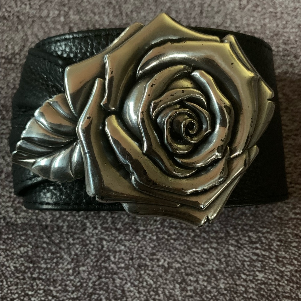 Brighton Belt: Silver Rose & Black Leather Size 34